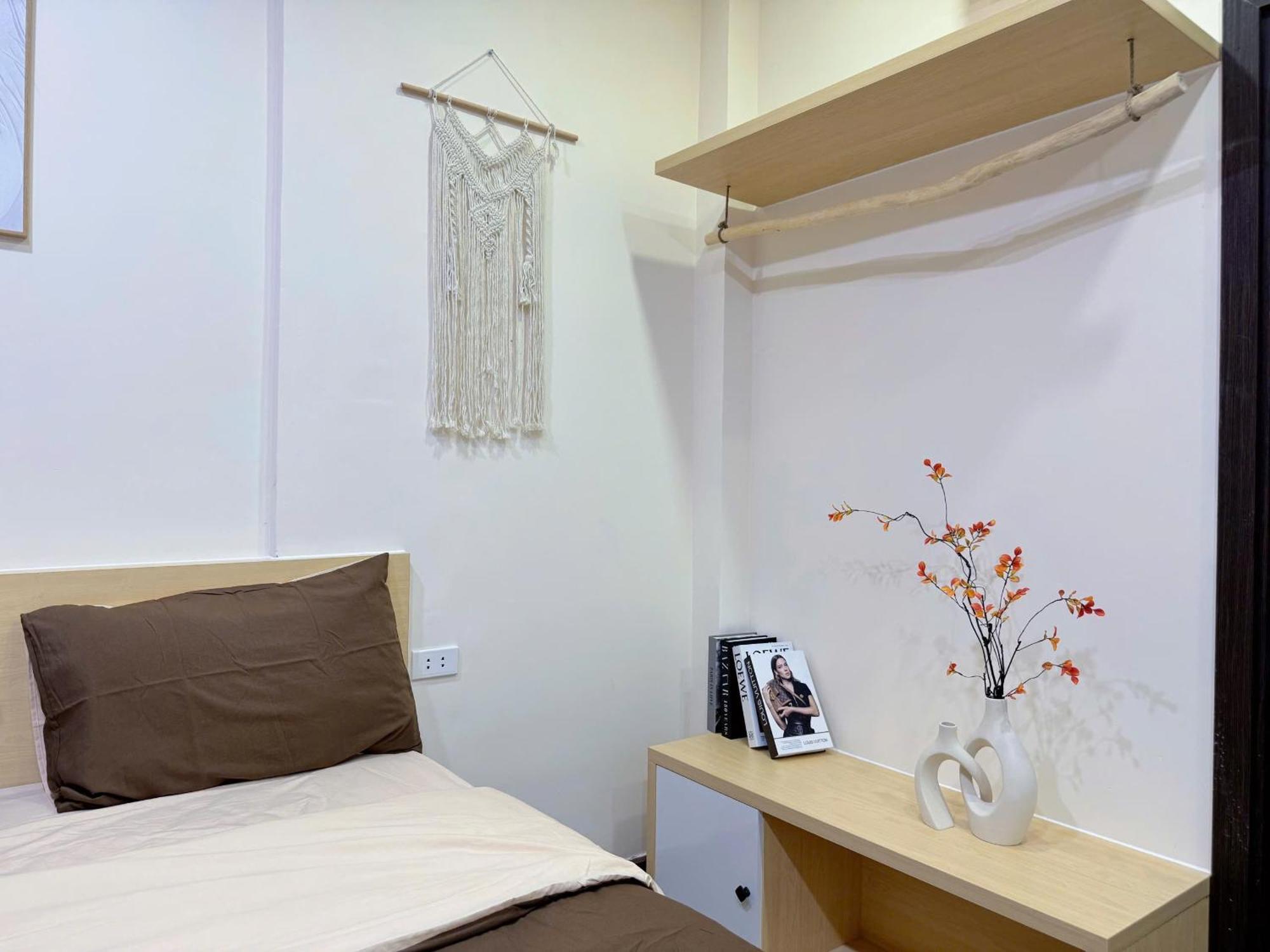 Khách sạn hẻo lánh Four P Binh Thanh *